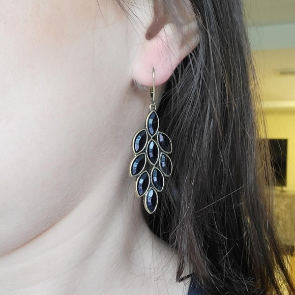 Pair of Gem Leaf Drop Earrings - Picture 5 of 8